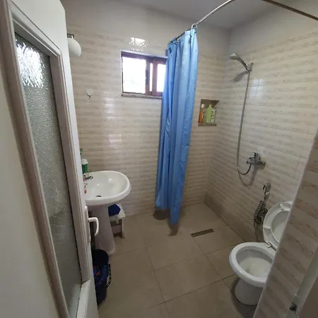 Nazmir's Guest house